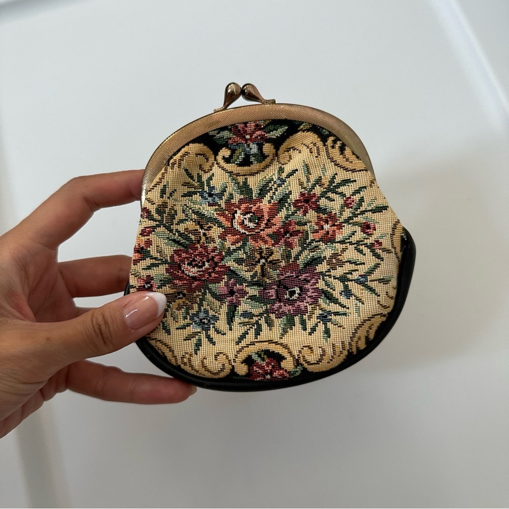 SOLD Vintage floral coin purse
